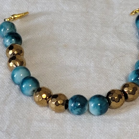 Teal and White Swirl and Gold Bracelet - Picture 8 of 9